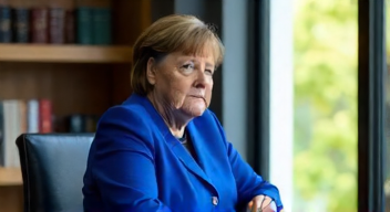 Ich bin Angela Merkel, Politikerin, und reflektiere über Vertrauen in der Gesellschaft (9/10)