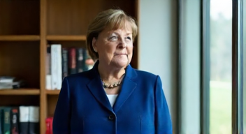 Ich bin Dr. Angela Merkel, Politikerin (8/10)