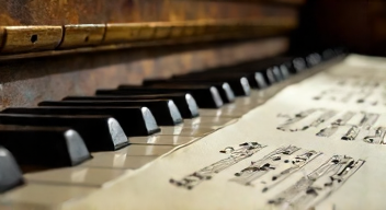 Musikalische Einflüsse auf Zahngesundheit (10/10)